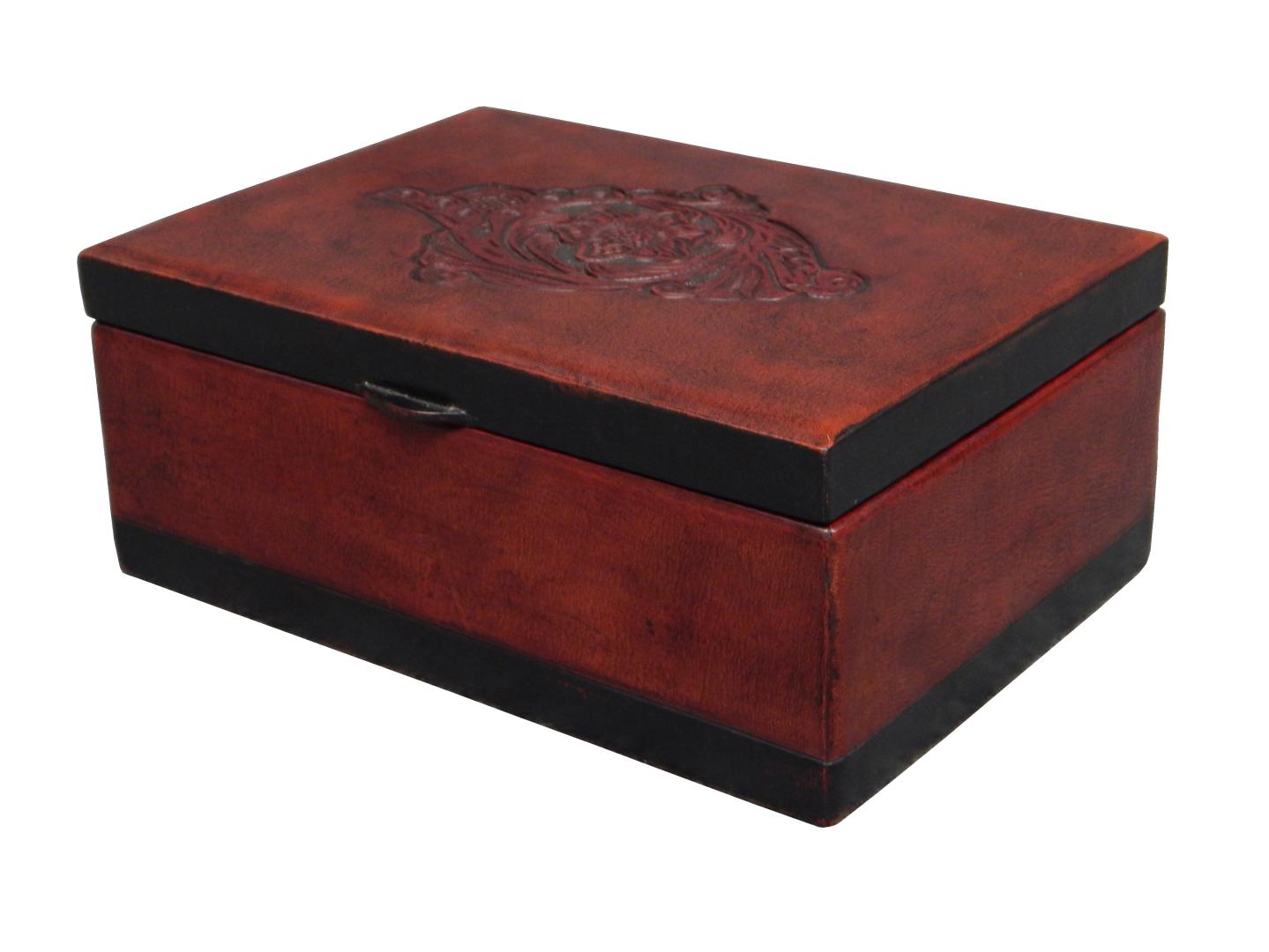 leather box celtic stamp/carved leather